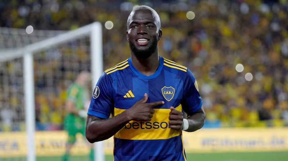 بوكا جونيورز يعلن التعاقد مع المهاجم الإكوادوري إينر فالنسيا.. وموعد وصوله إلى الأرجنتين